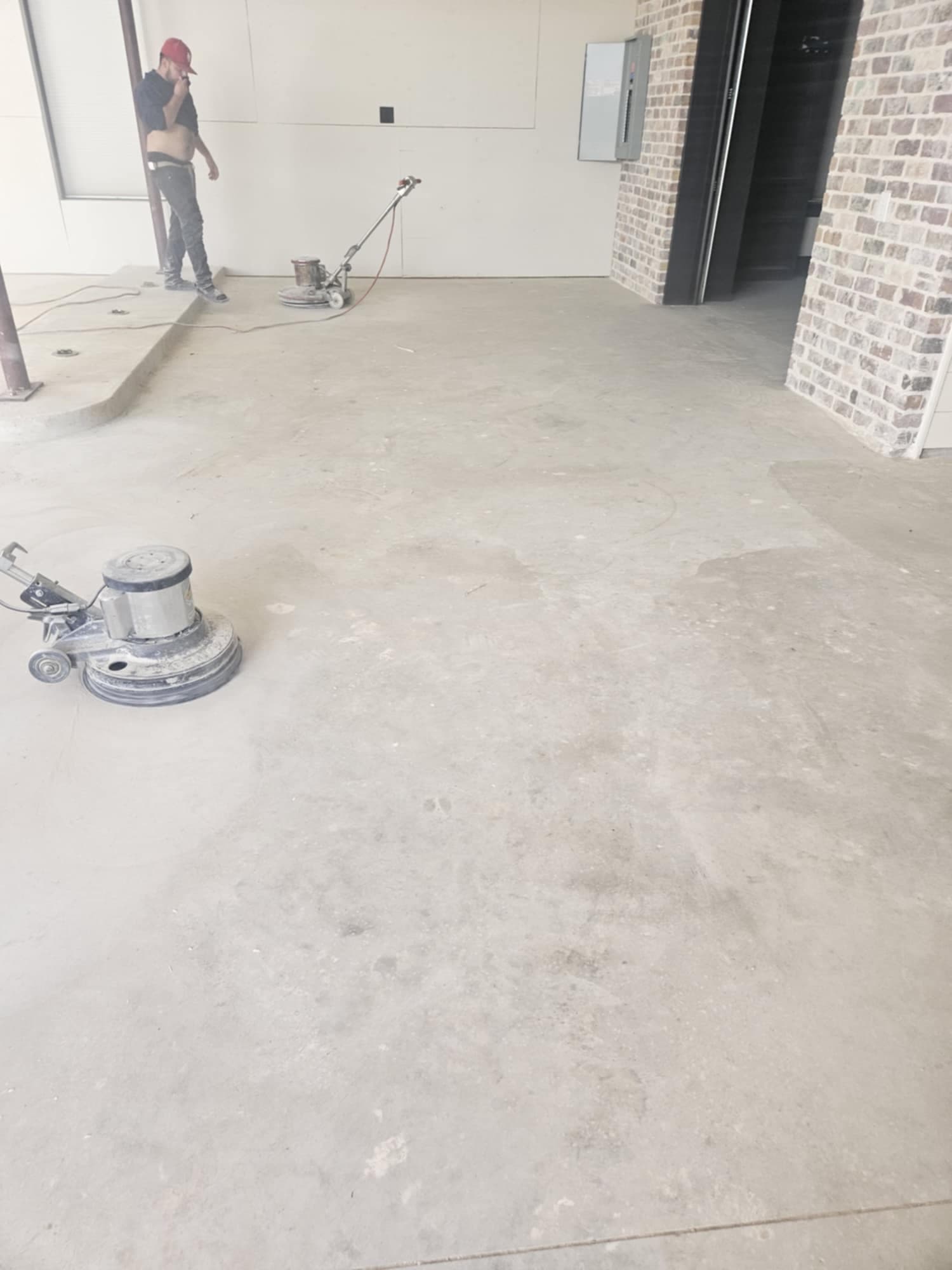 Medium Gray Epoxy Floors in Hempstead TX image