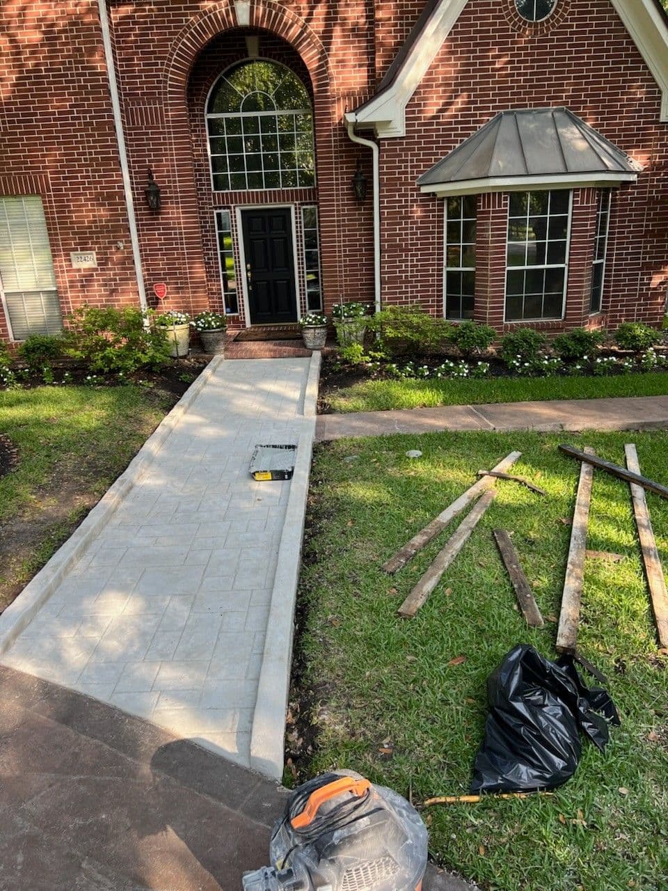 Tomball Pathway Transformation with Stamped Concrete