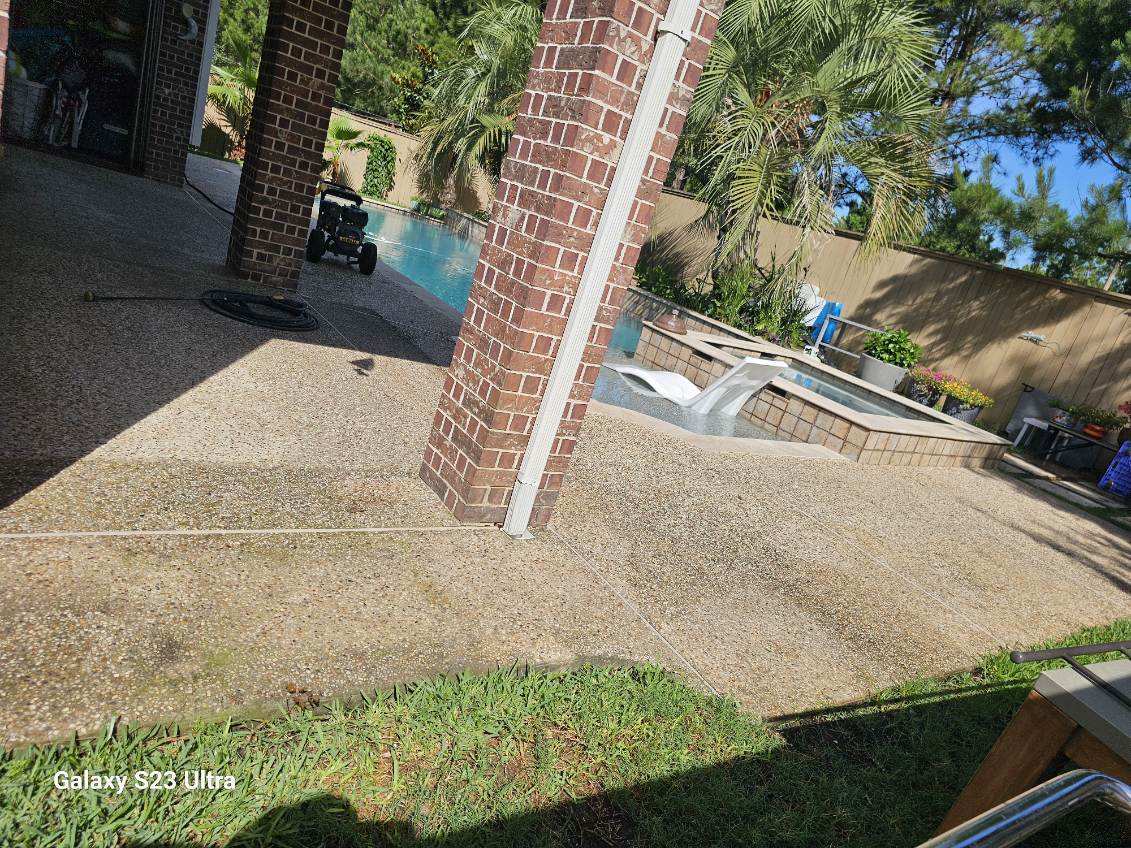 Gallery photos for Transformative Pool Deck Overlay in Spring TX: Image #2