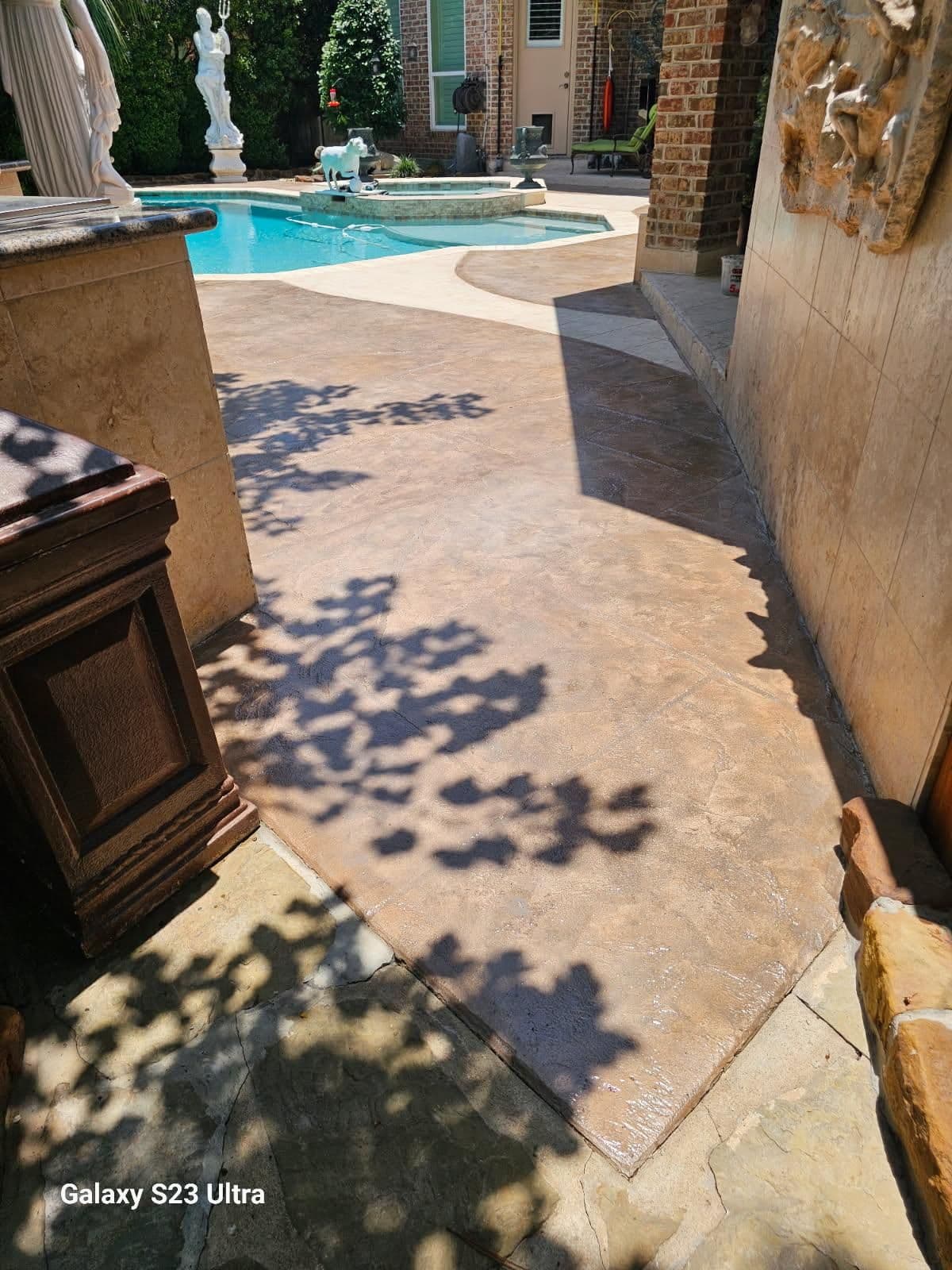 Gallery photos for Stunning Pool Deck Transformation Enhances Outdoor Living: Image #1